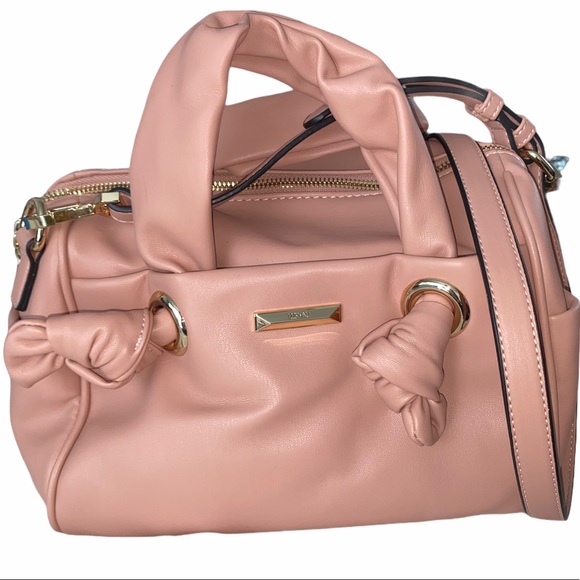 Stylish Purse - Picture 2 of 4